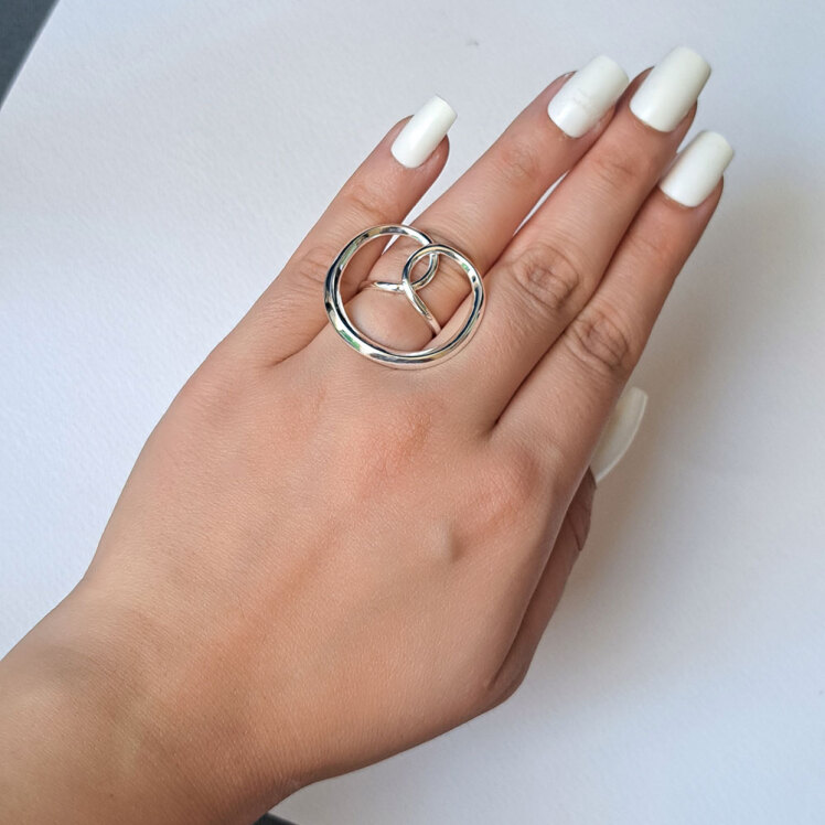 انگشتر زنانه حلقه های در هم تنیده آبکاری نقره