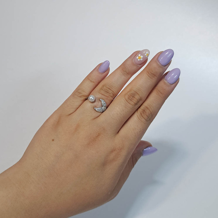 انگشتر جواهری طرح دم وال 