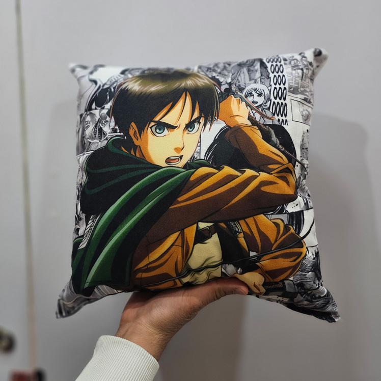 کوسن انیمه با طرح اتک تایتان