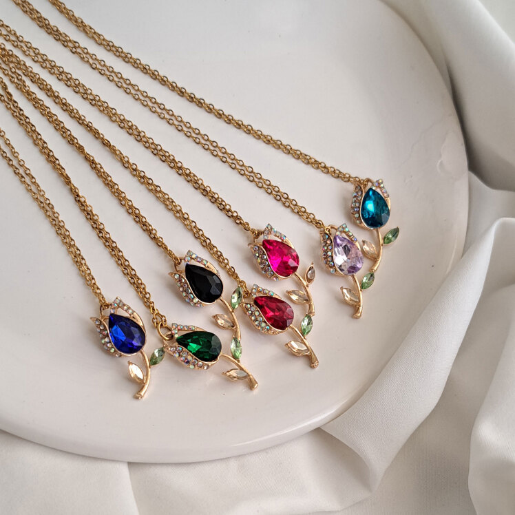 گردنبند گل کریستالی 