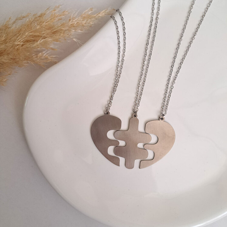 گردنبند مدل قلب ست بسته 3 عددی 