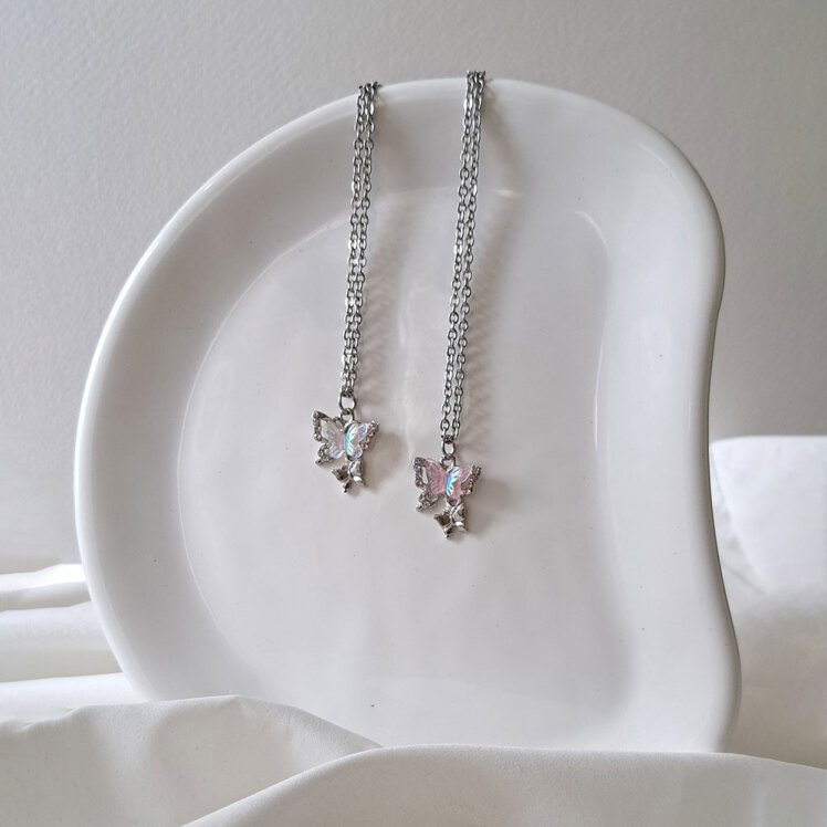 گردنبند دخترانه پروانه جواهری