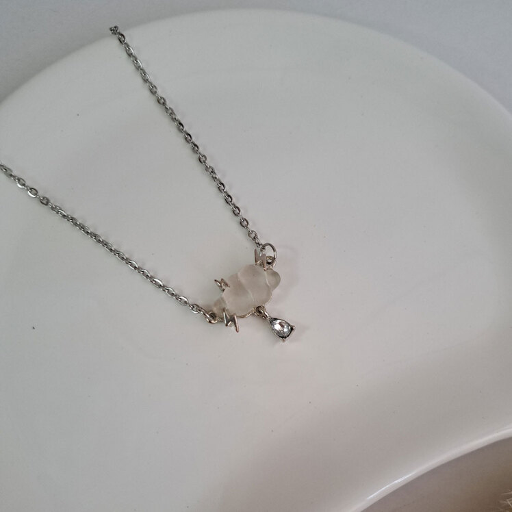 گردنبند ابر آویز