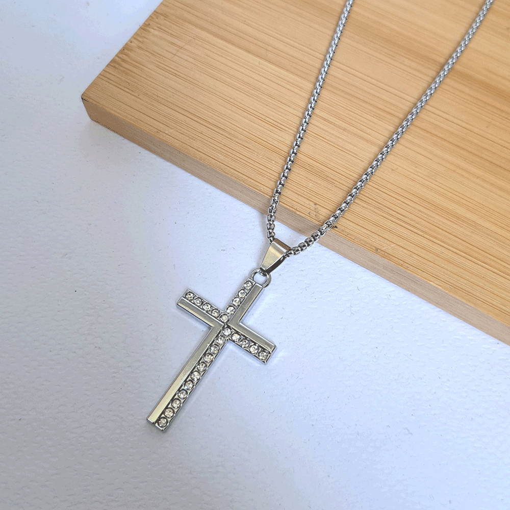 گردنبند صلیب نگین دار 