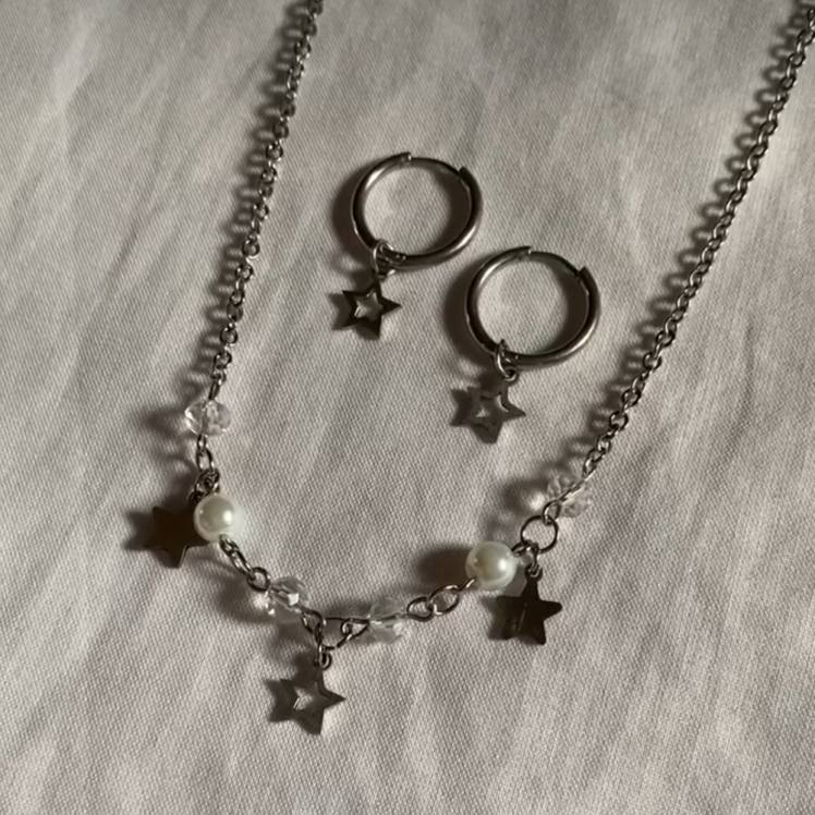 ست گردنبند و گوشواره ستاره و مروارید(تک و ست)