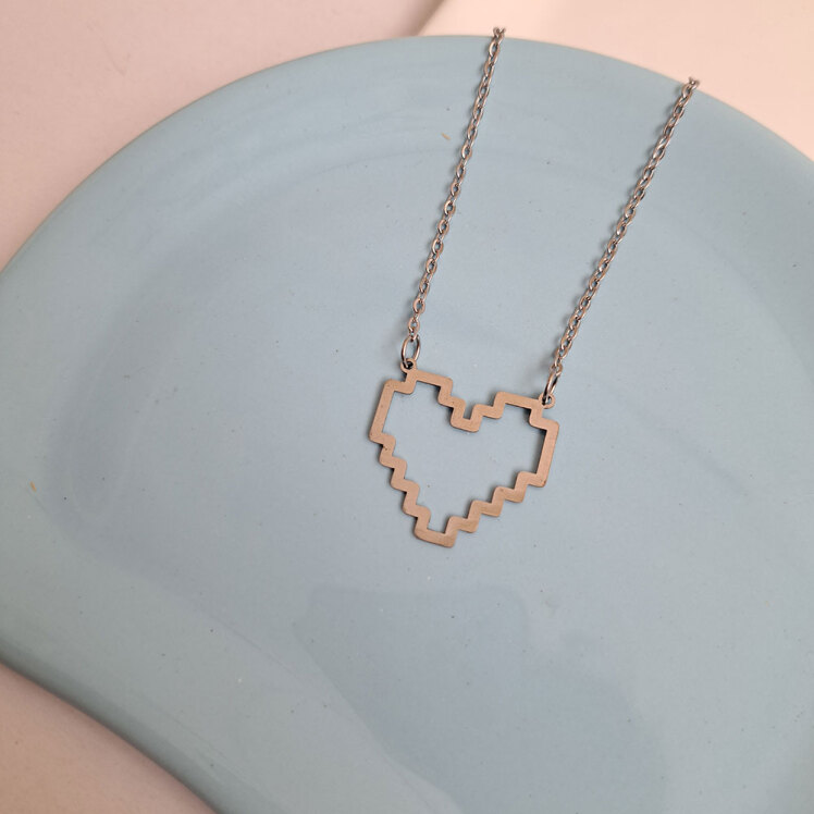 گردنبند قلب مینیمال پیکسلی