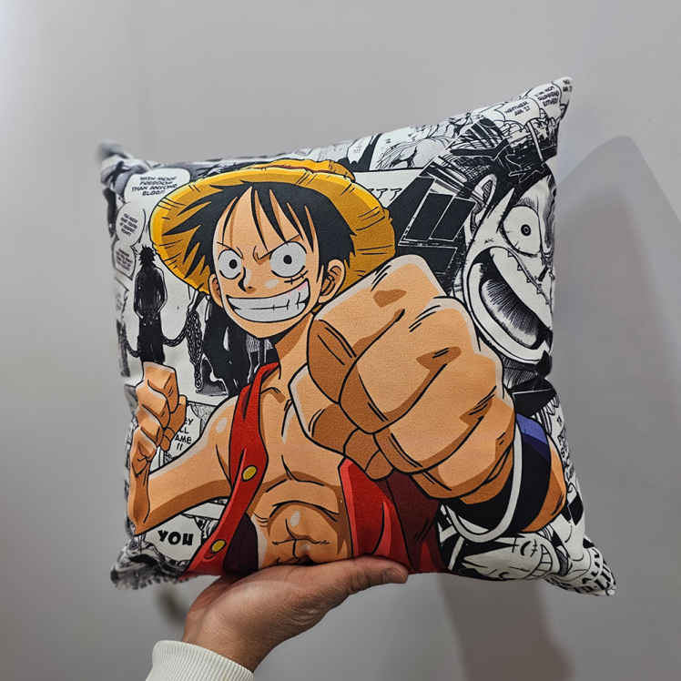 کوسن انیمه ای طرح لوفی