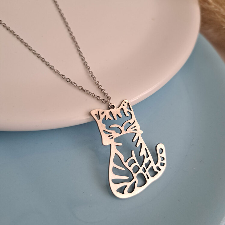 گردنبند گربه 