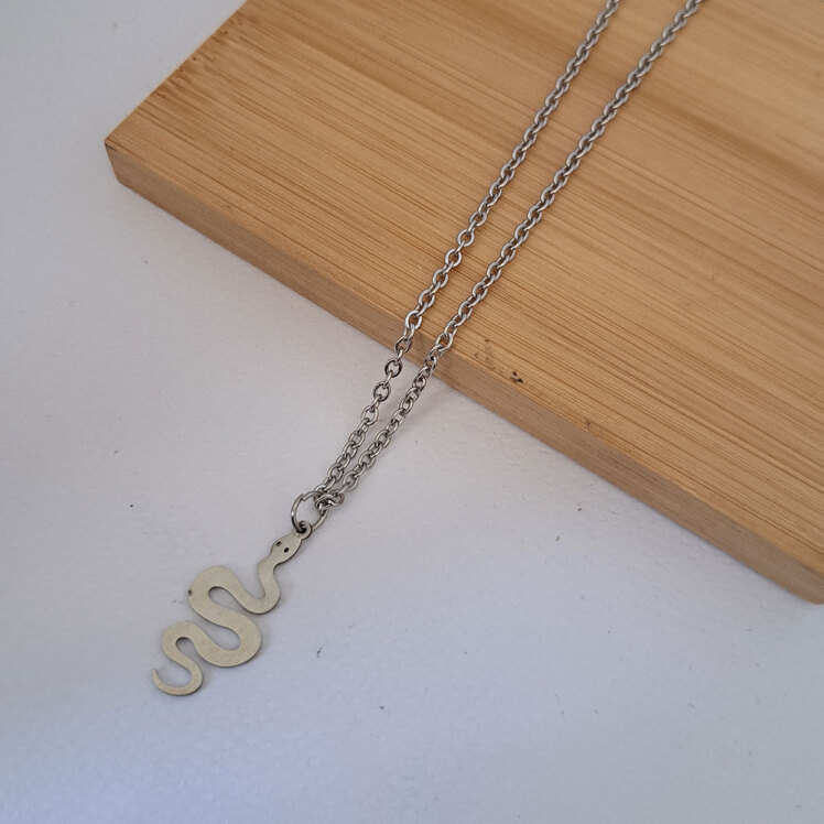 گردنبند مدل مار 