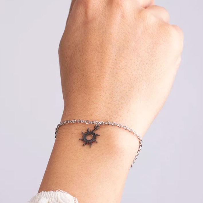 دستبند استیل خورشید مینیمال 