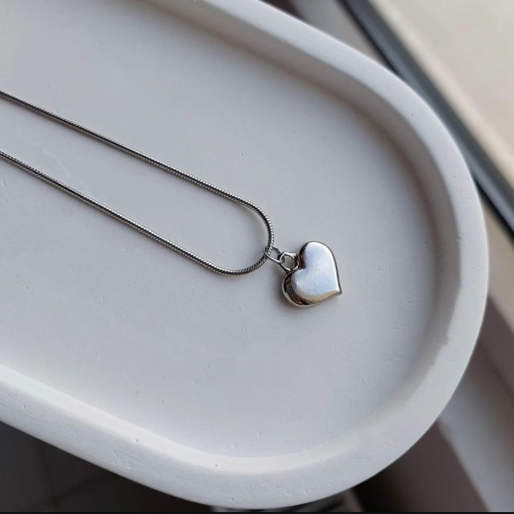 گردنبند قلب برجسته مینیمال