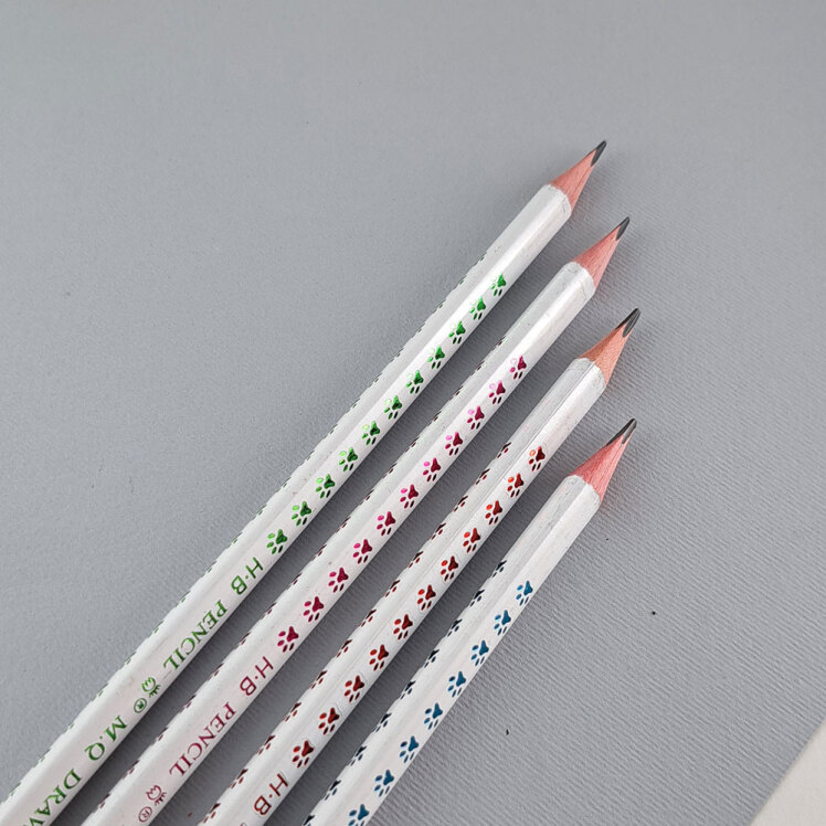 مداد سیاه سه گوش برند ام کیو