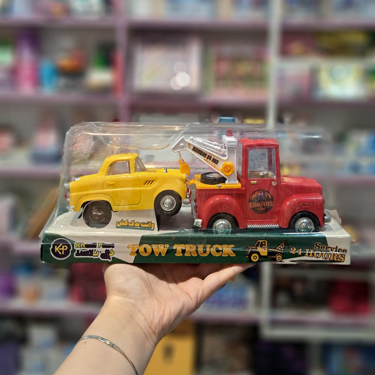 ماشین اسباب بازی یدک کش 