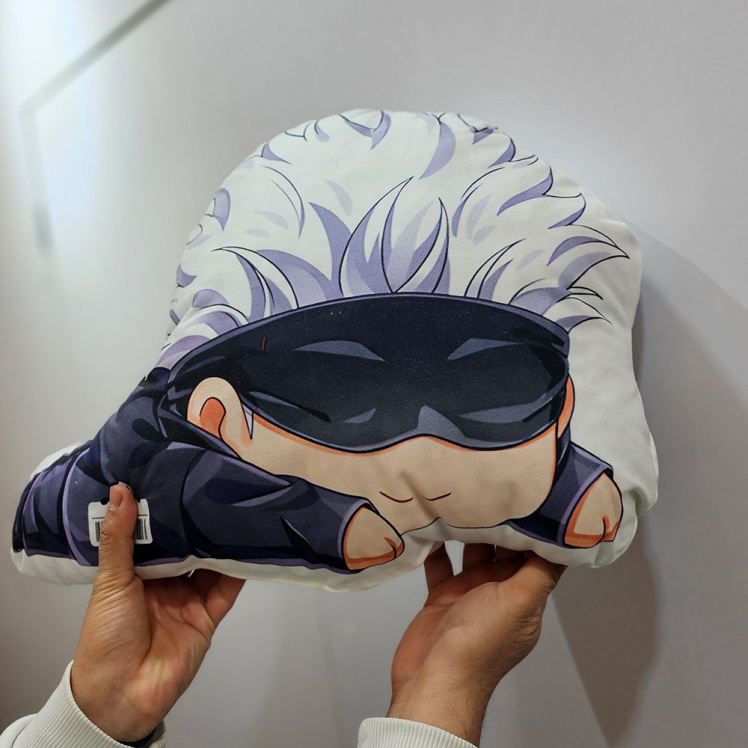 کوسن فانتزی طرح گوجو ساتورو