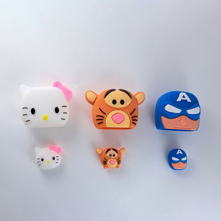 محافظ کلگی شارژر و کابل فانتزی 