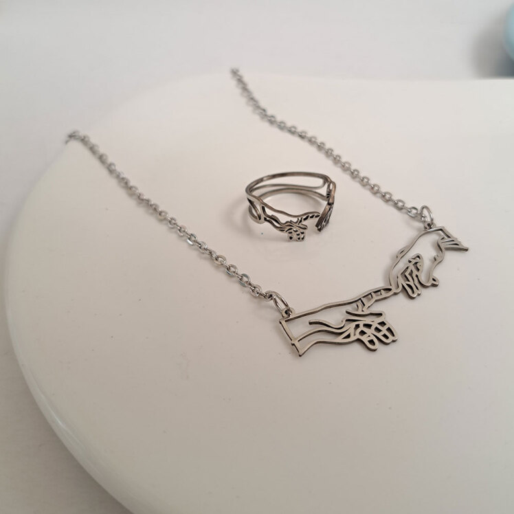 گردنبند و انگشتر دست آرامش 