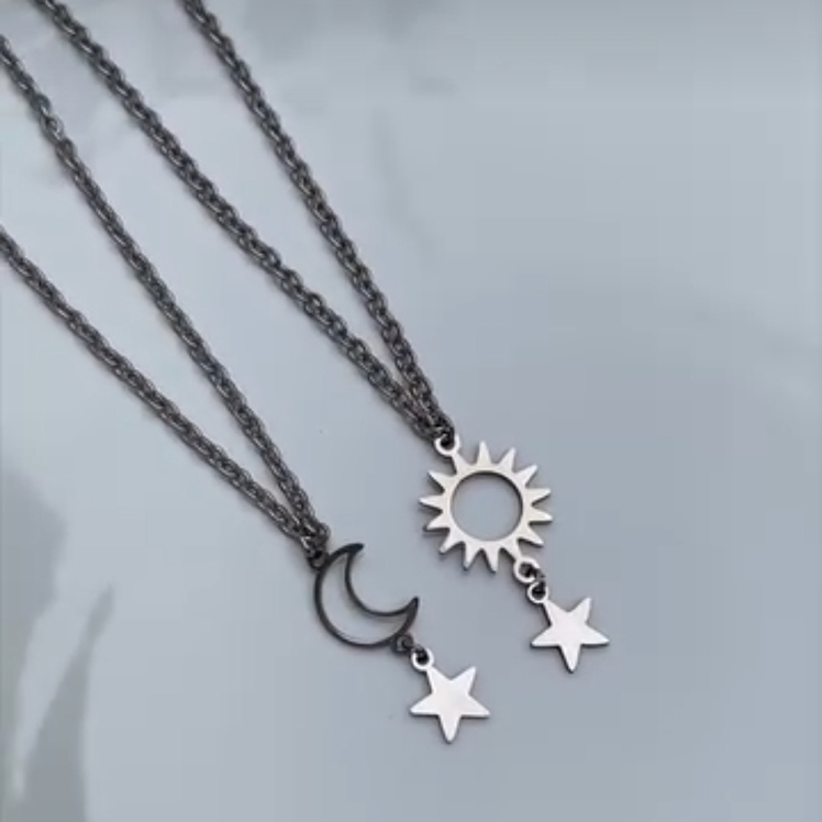 گردنبند ست دوستی ماه و خورشید و ستاره