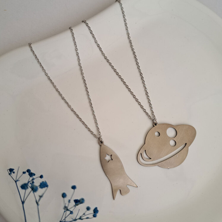 گردنبند ست موشک و سیاره زحل