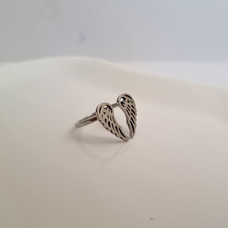 انگشتر بال فرشته مینیمال