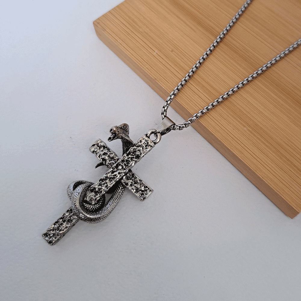 گردنبند صلیب سه بعدی مار