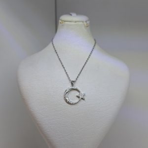 گردنبند جواهری طرح ماه و ستاره